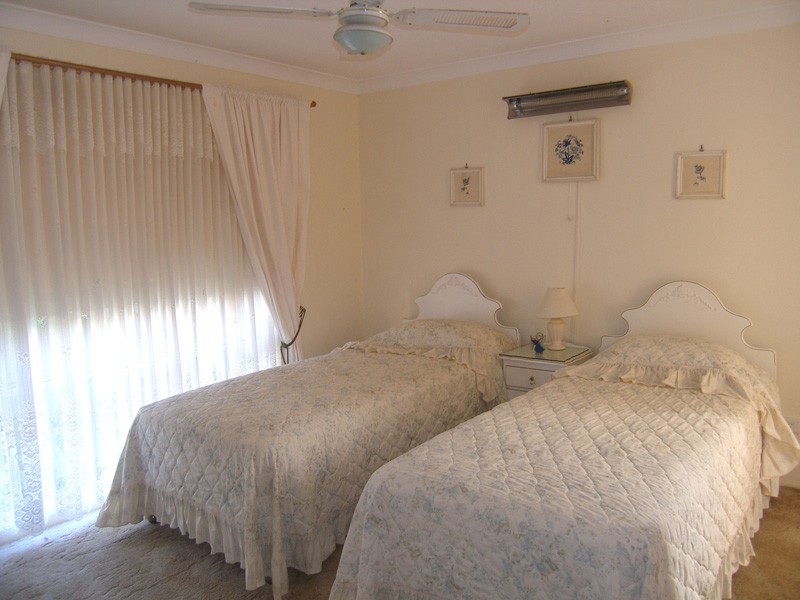 27 Greenwell Point Road, Greenwell Point NSW 2540