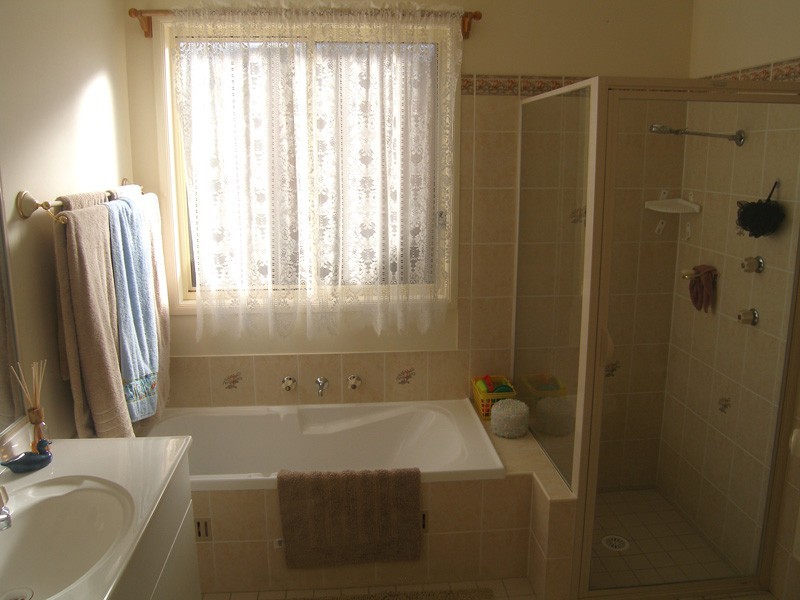 27 Greenwell Point Road, Greenwell Point NSW 2540