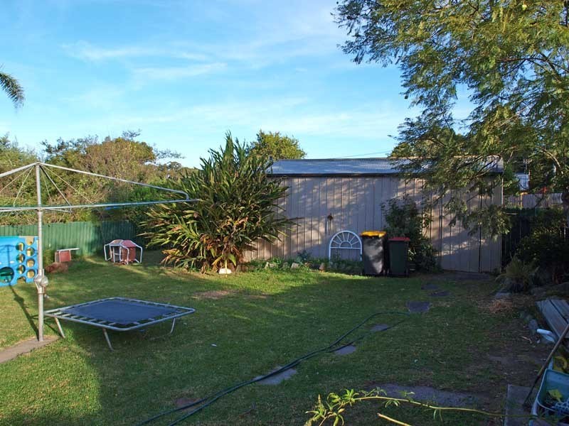 8 Gould Avenue, Nowra NSW 2541