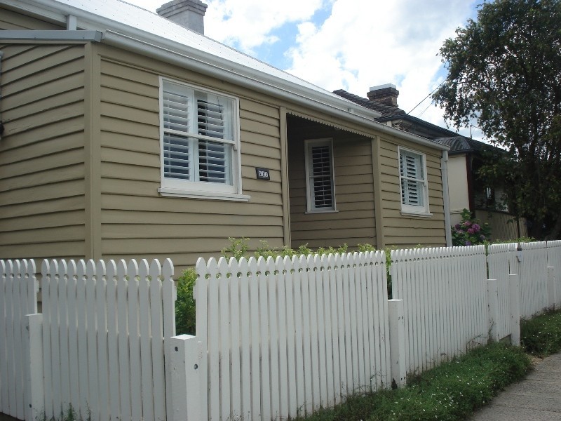 111 Kinghorne Street, Nowra NSW 2541