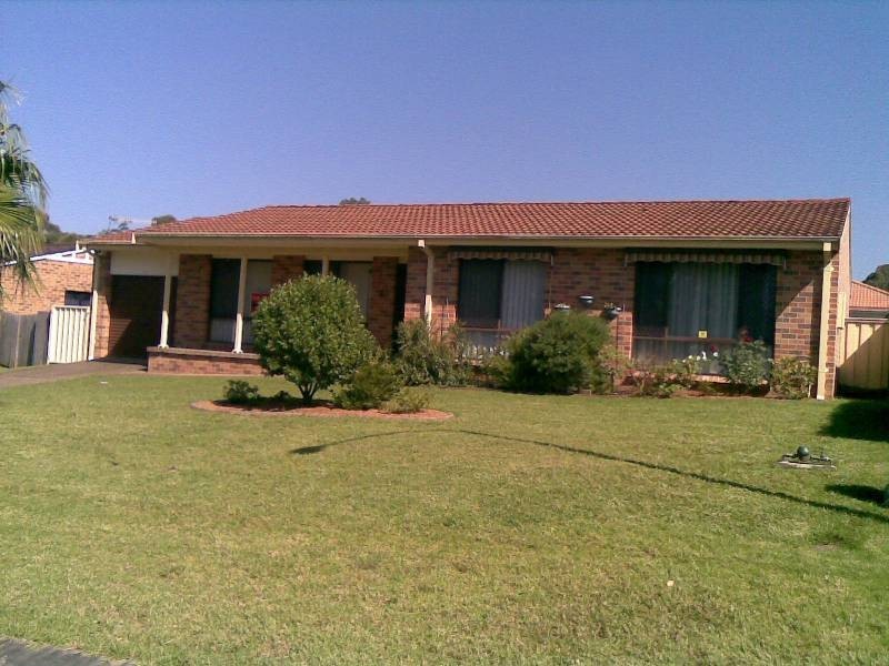 44 YEOVIL DRIVE, Bomaderry NSW 2541