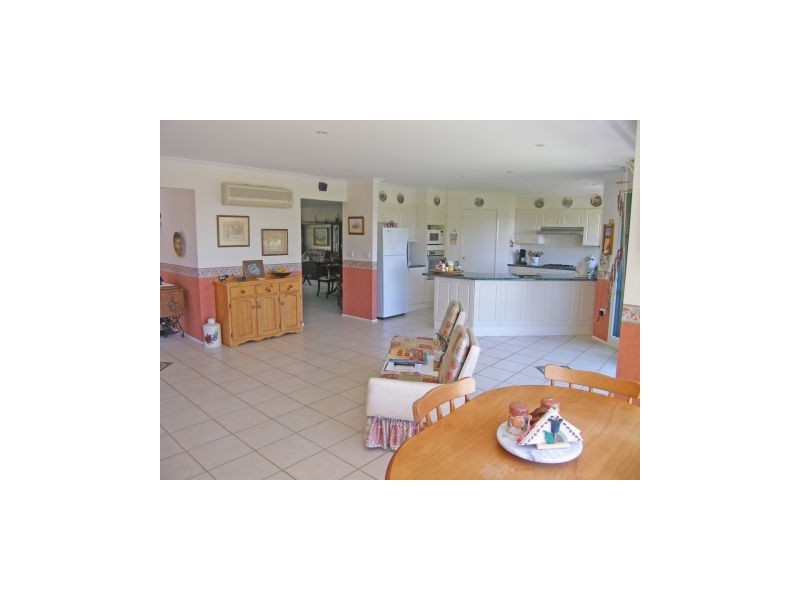 42 Orama Cres, Orient Point NSW 2540