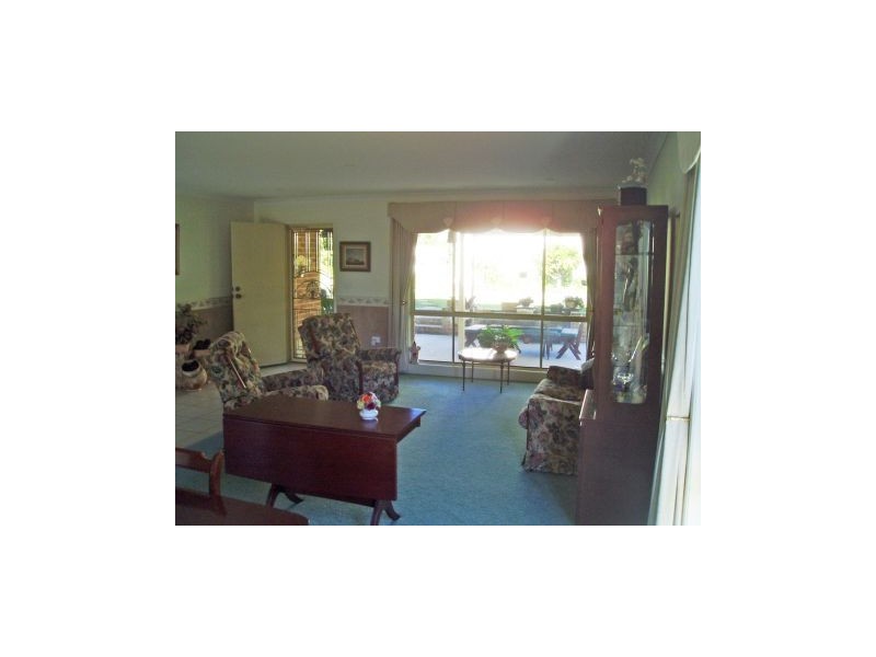 42 Orama Cres, Orient Point NSW 2540