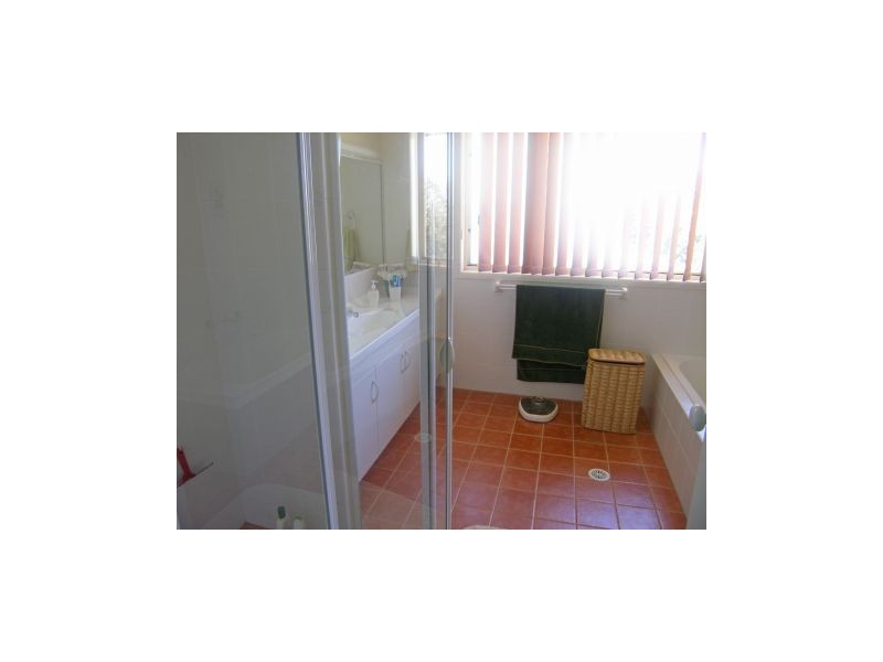 42 Orama Cres, Orient Point NSW 2540