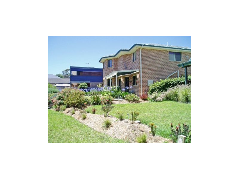 42 Orama Cres, Orient Point NSW 2540