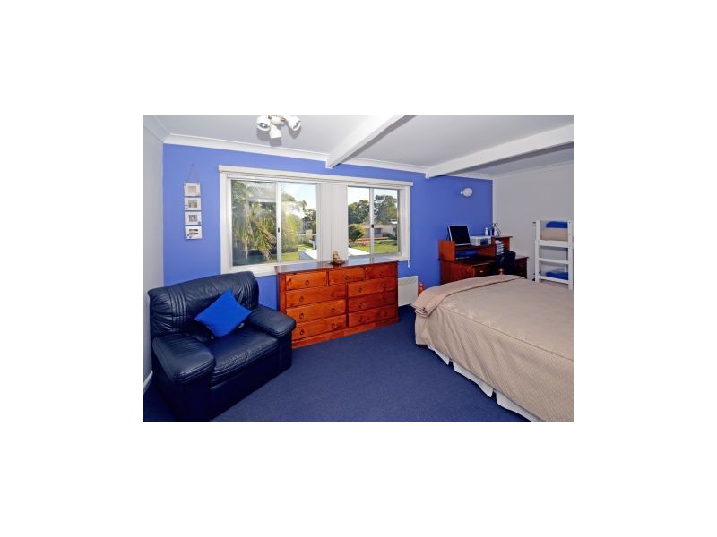 7 Wren St, Culburra Beach NSW 2540