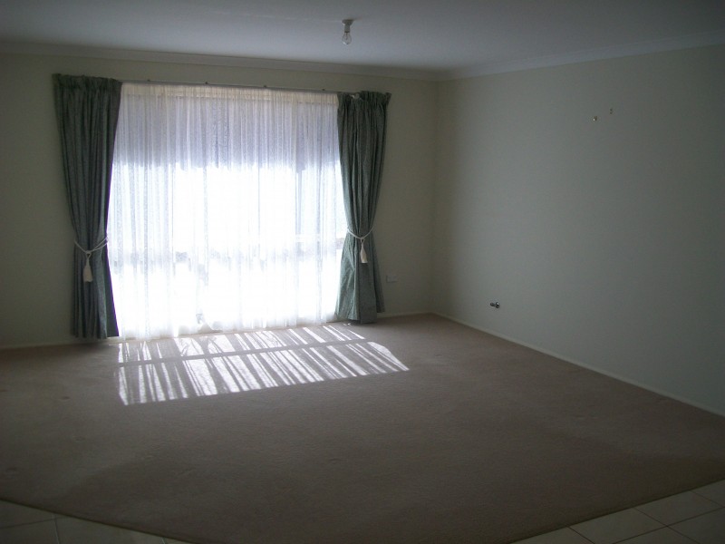 55 Warrigal Street, Worrigee NSW 2540