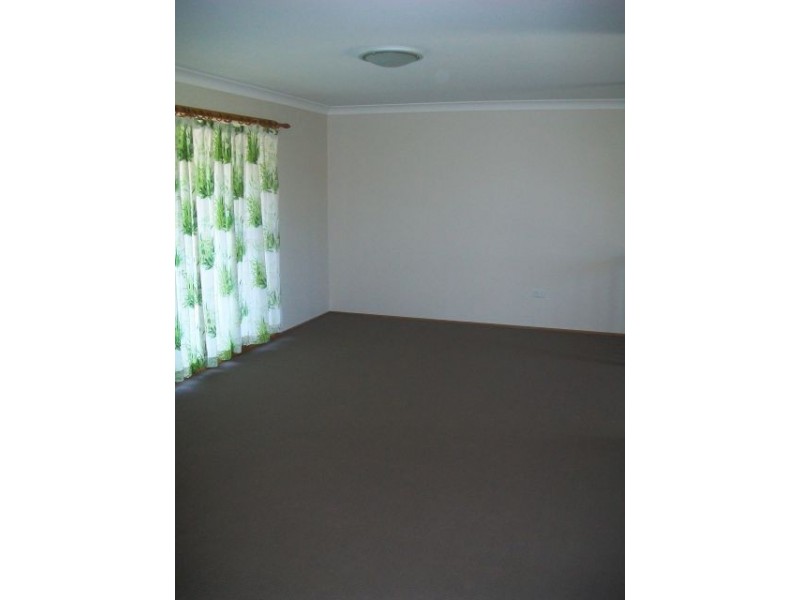 24 Halcot Avenue, North Nowra NSW 2541