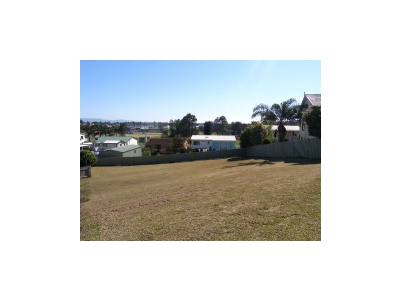 6 Higgins Place, Greenwell Point NSW 2540