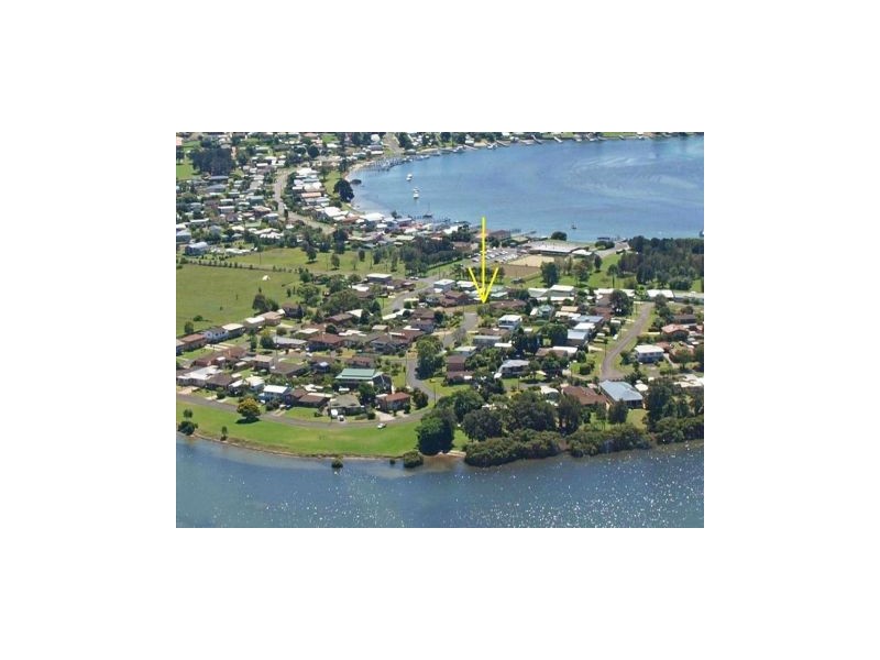 6 Higgins Place, Greenwell Point NSW 2540