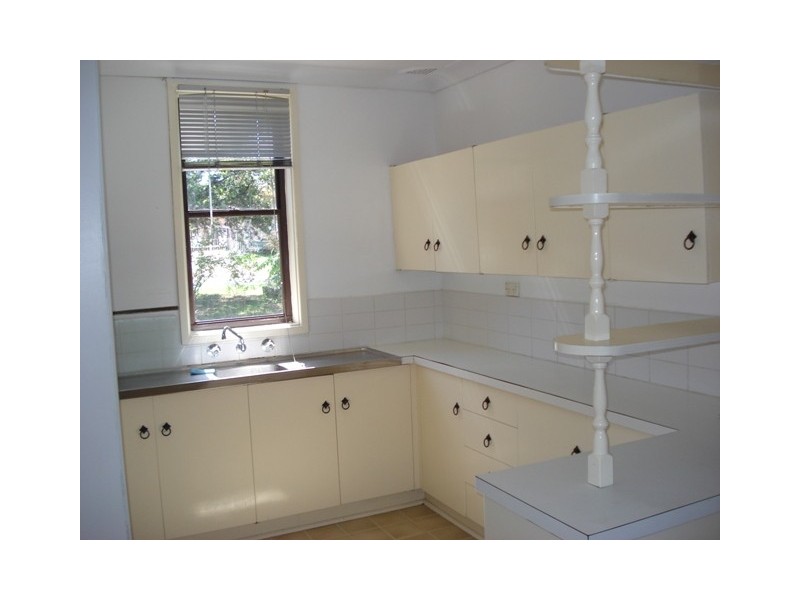 11 Amalfi Crescent, Nowra NSW 2541