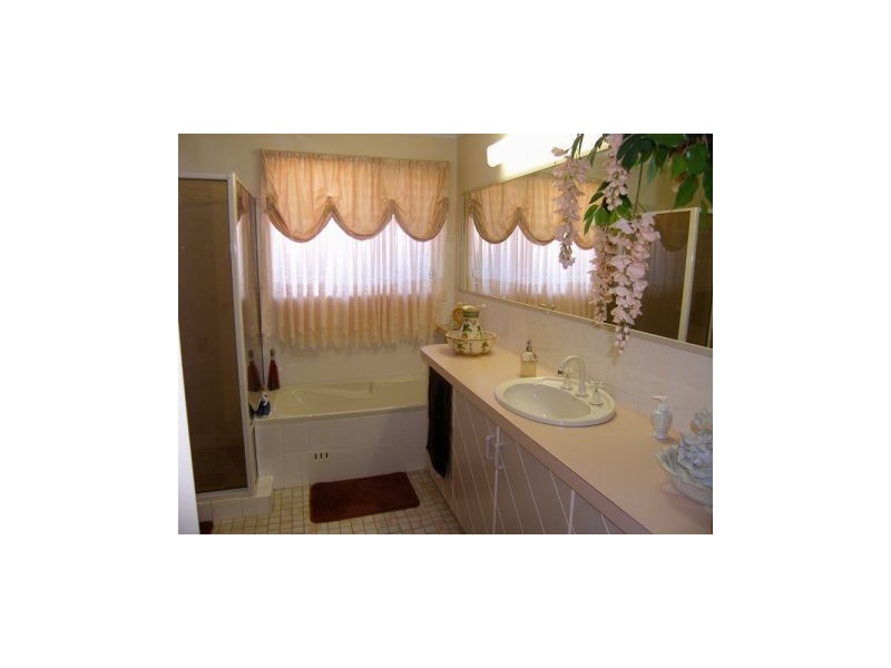 73 Sheaffe Street, Callala Bay NSW 2540