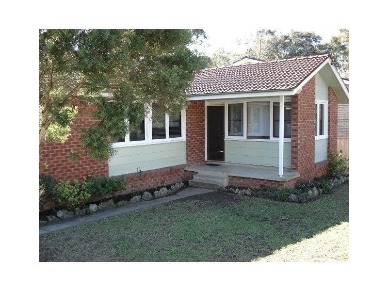 5 Taranna Crescent, Nowra NSW 2541