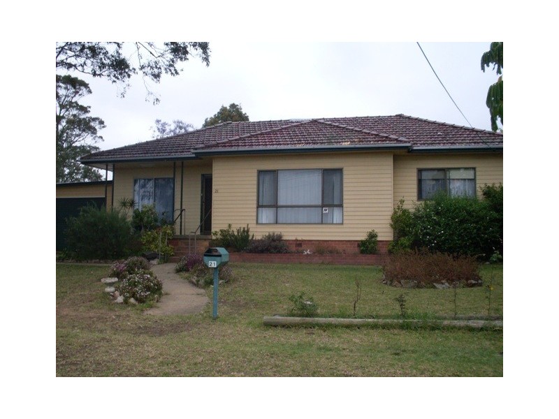 21 Gould Avenue, Nowra NSW 2541