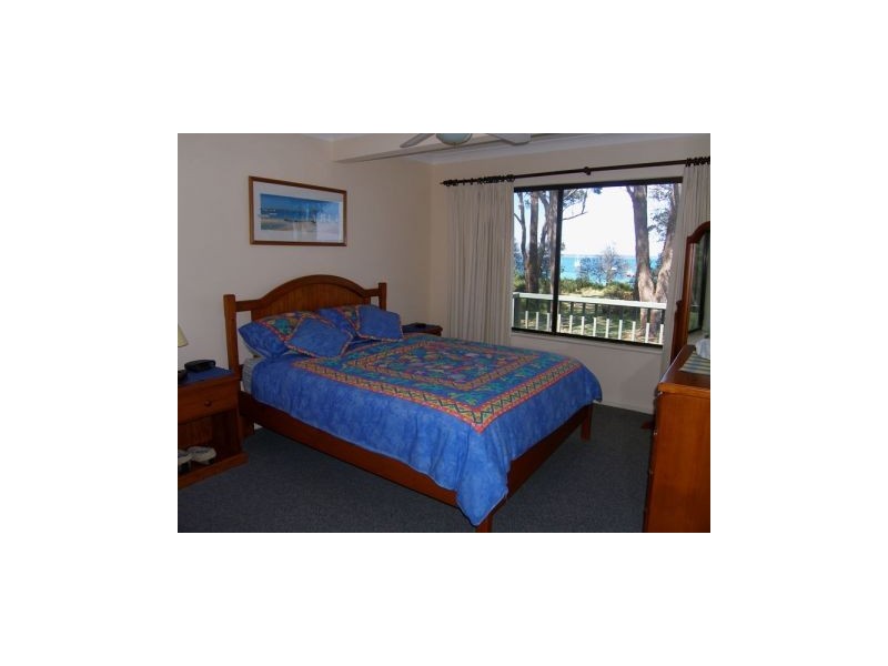 10 Boorawine Terrace, Callala Bay NSW 2540