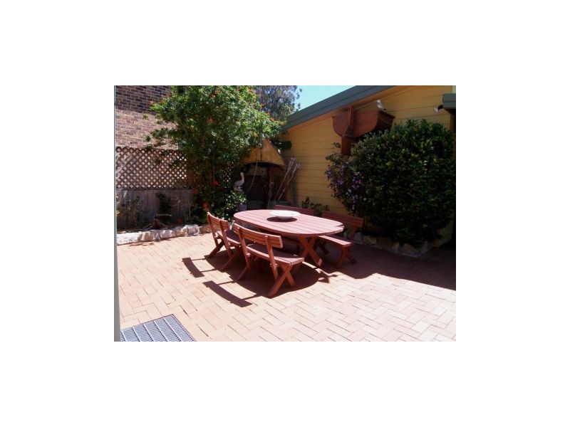 10 Boorawine Terrace, Callala Bay NSW 2540