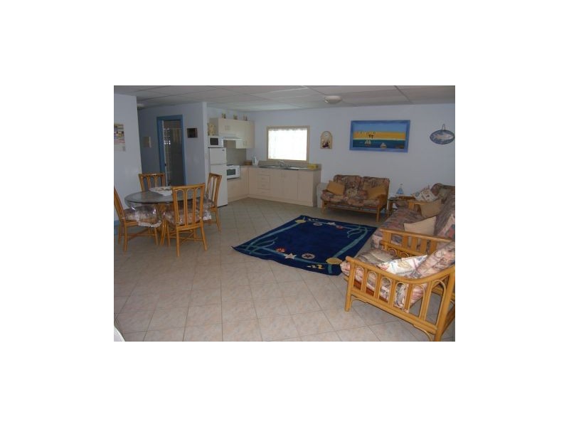 10 Boorawine Terrace, Callala Bay NSW 2540