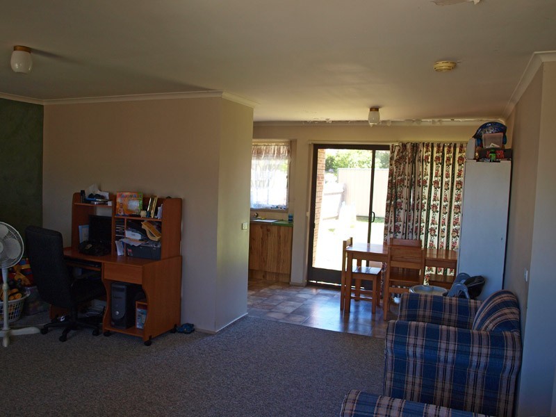 2 Balmaringa Avenue, North Nowra NSW 2541