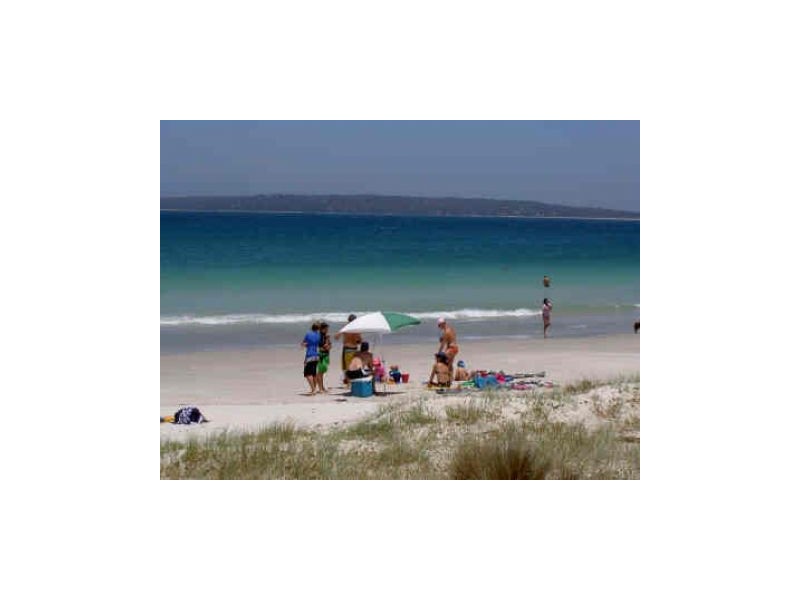 2/10 Cook Street, Callala Bay NSW 2540