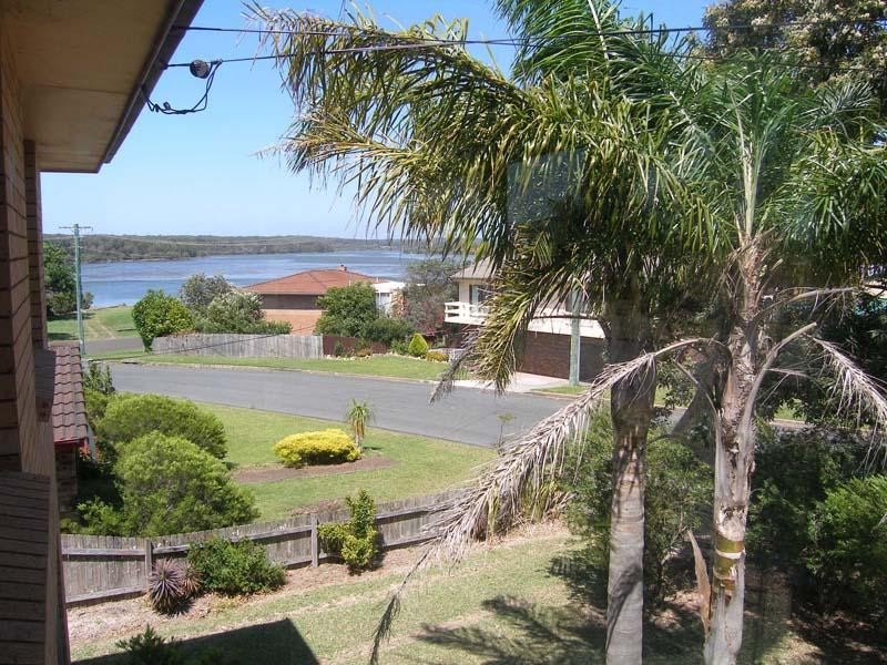 22 Bartlett Drive, Greenwell Point NSW 2540