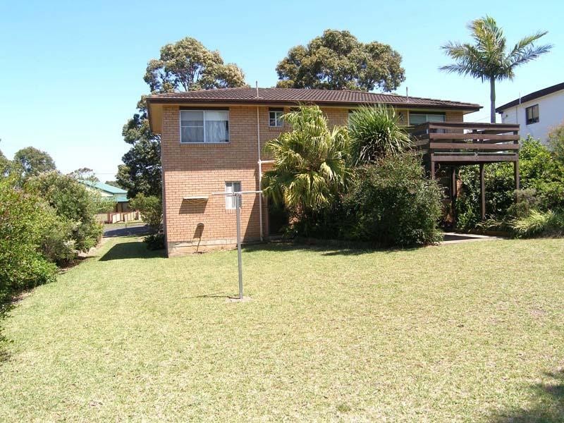 22 Bartlett Drive, Greenwell Point NSW 2540