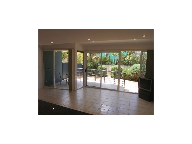 2/17 Superb Crescent, Callala Bay NSW 2540