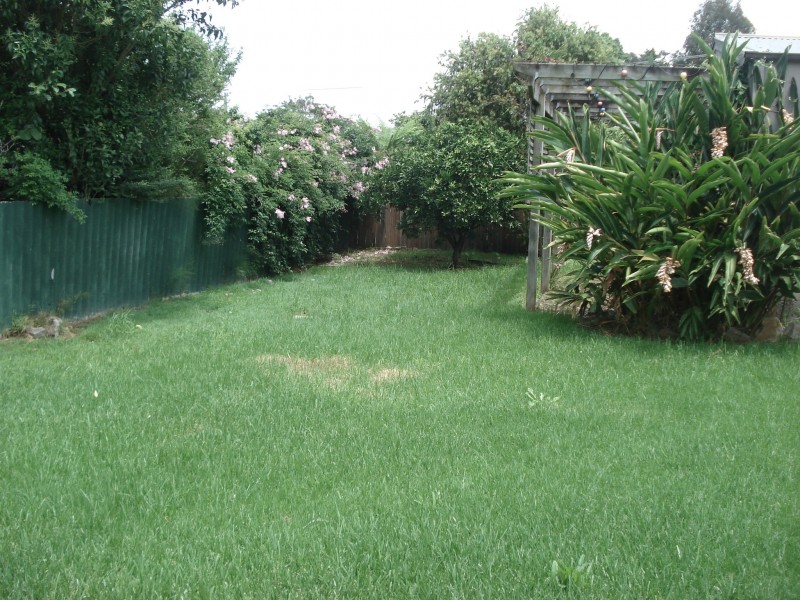 8 Gould Avenue, Nowra NSW 2541