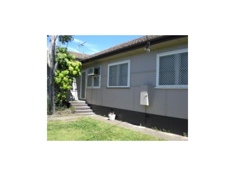Flat 13 Cambewarra Road, Bomaderry NSW 2541