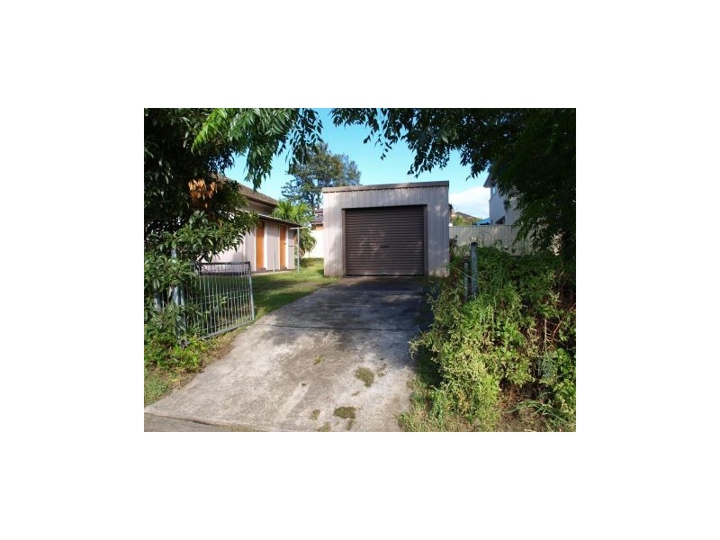 Flat 13 Cambewarra Road, Bomaderry NSW 2541