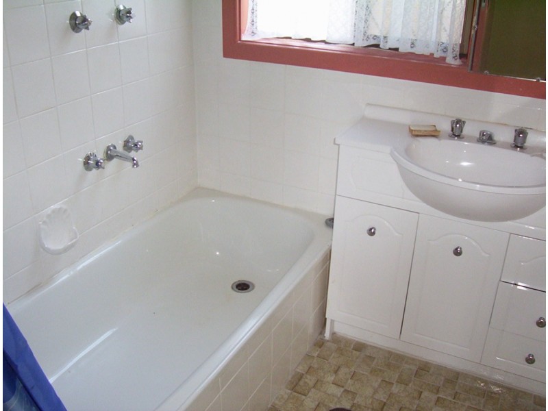 39 DOUGLAS STREET, Nowra NSW 2541