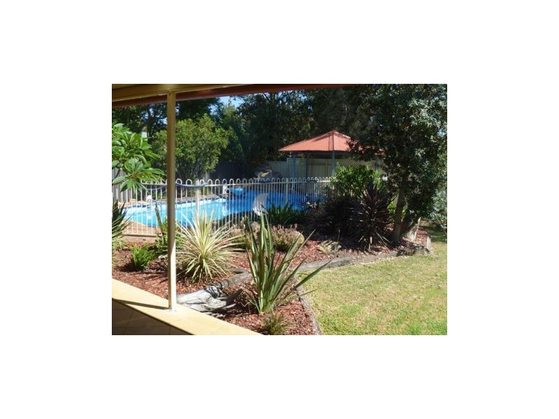 43 Page Avenue, North Nowra NSW 2541