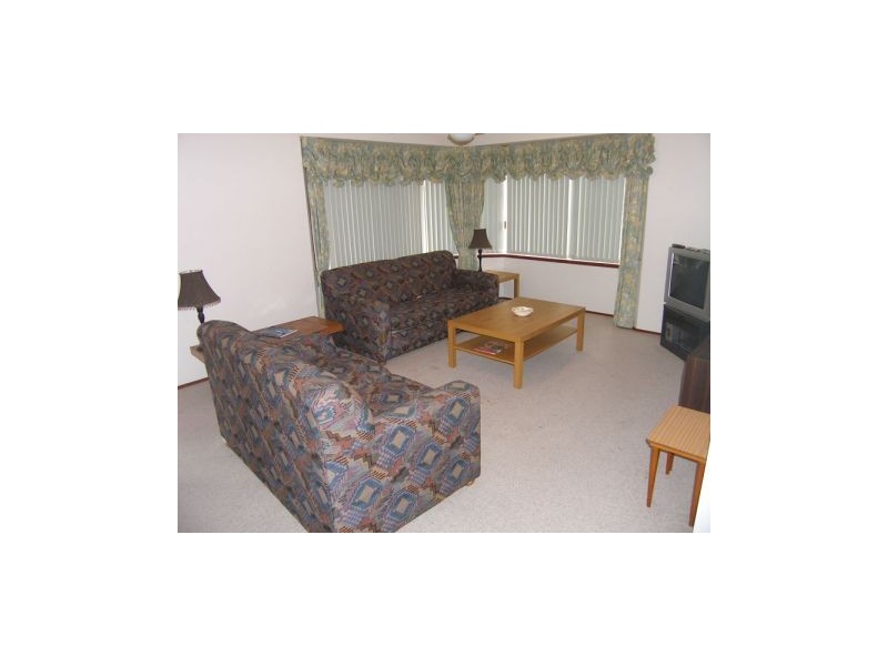 8 Belgrave Street, Culburra Beach NSW 2540