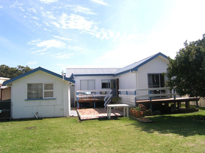 8 Wren Street, Culburra Beach NSW 2540