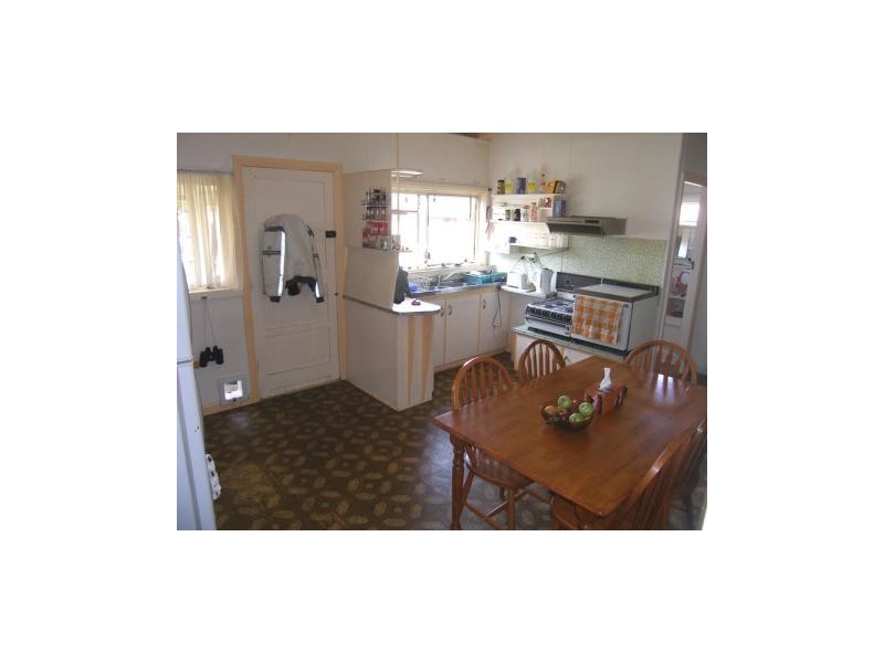 8 Otranto Avenue, Orient Point NSW 2540