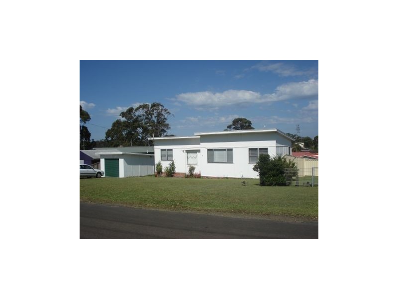 11 Otway Street, Orient Point NSW 2540