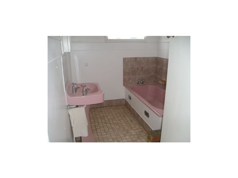 11 Otway Street, Orient Point NSW 2540