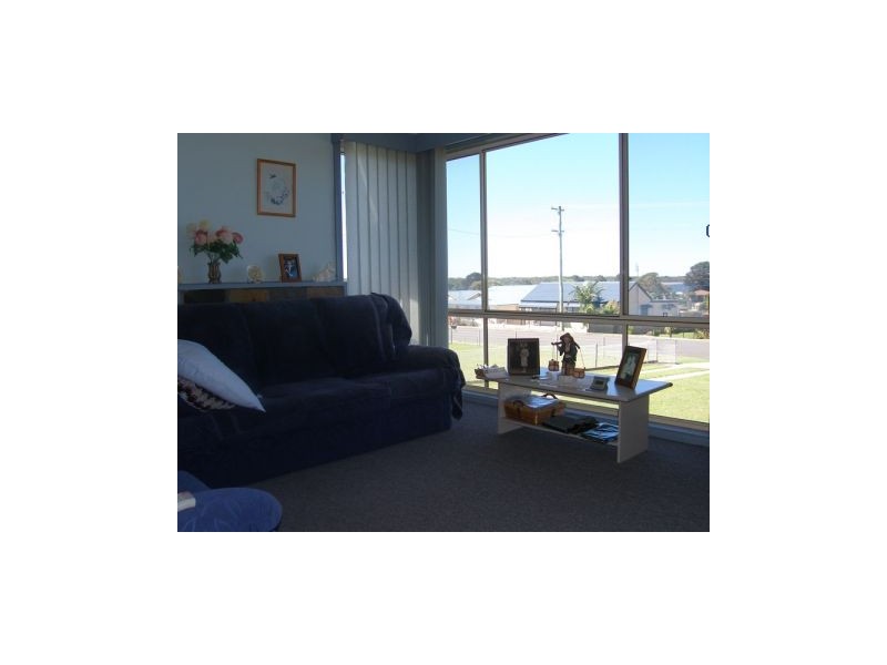 27 Jervis Street, Greenwell Point NSW 2540