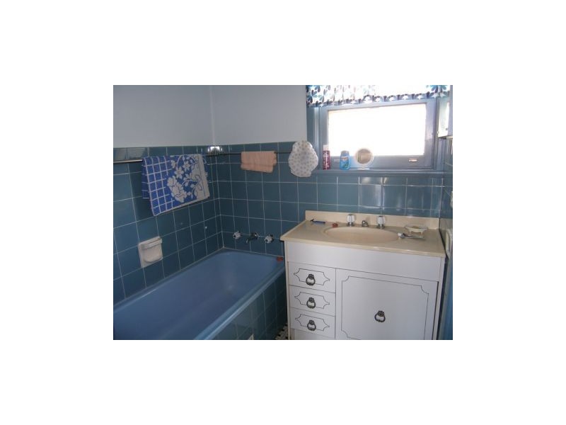 27 Jervis Street, Greenwell Point NSW 2540