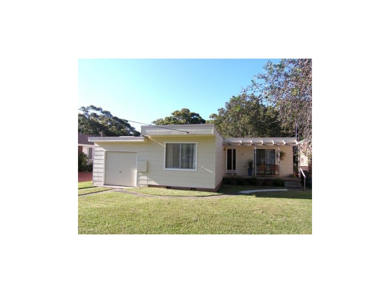 81 Osterley Avenue, Orient Point NSW 2540
