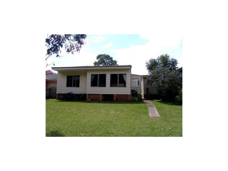 81 Osterley Avenue, Orient Point NSW 2540