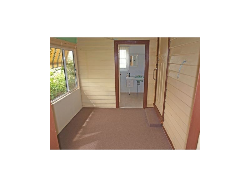 48 West Street, Nowra NSW 2541