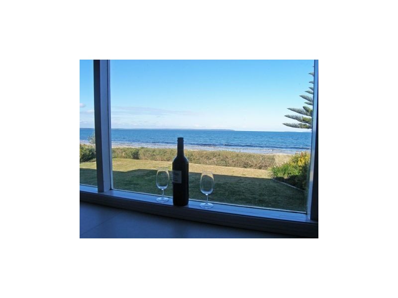 63 Quay Road, Callala Beach NSW 2540