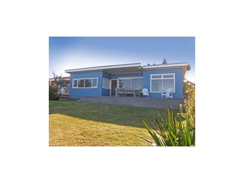 63 Quay Road, Callala Beach NSW 2540