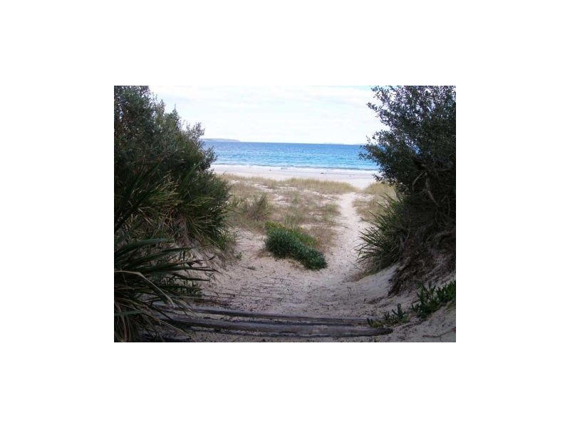 67 Watts Road, Callala Beach NSW 2540