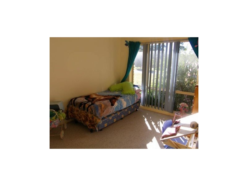 74 Hollingsworth Crescent, Callala Bay NSW 2540