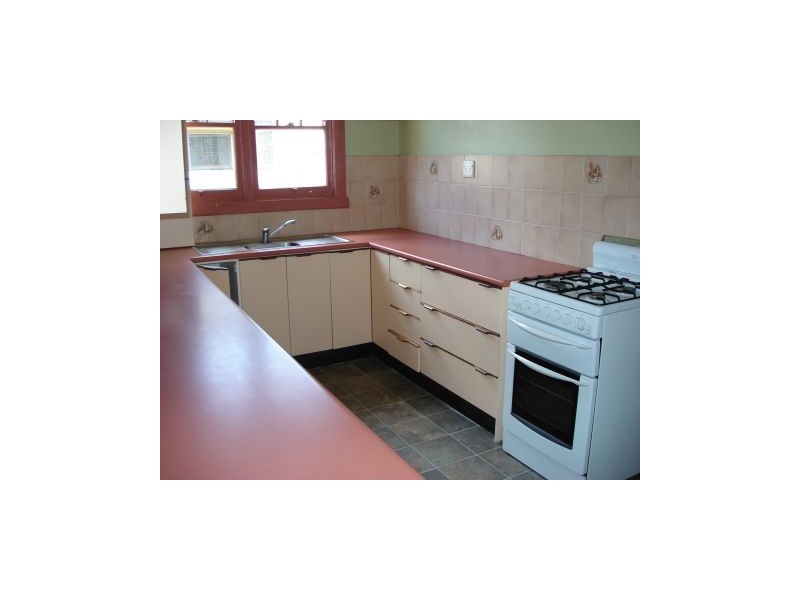 127 PLUNKETT STREET, Nowra NSW 2541