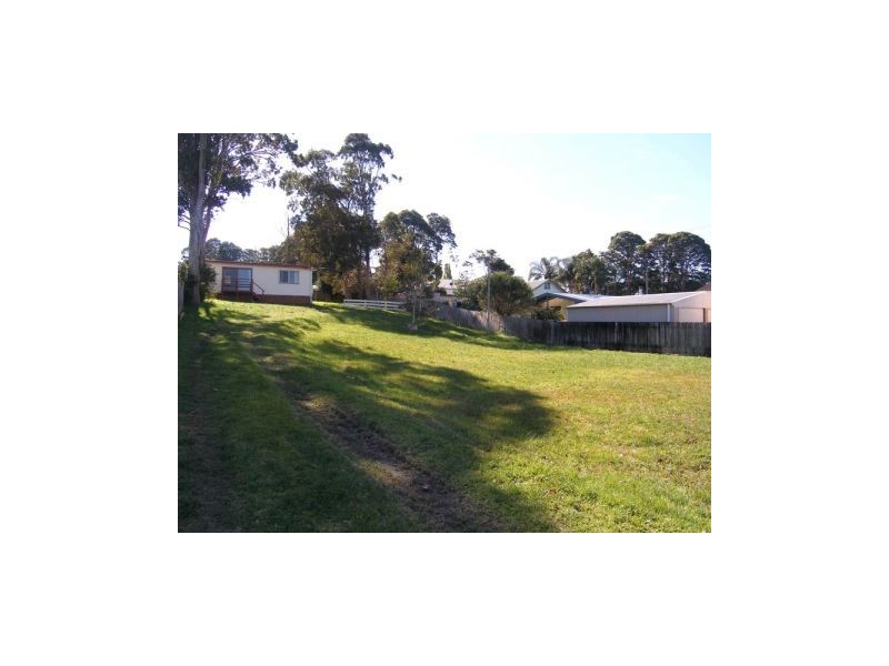 27 South Street, Greenwell Point NSW 2540