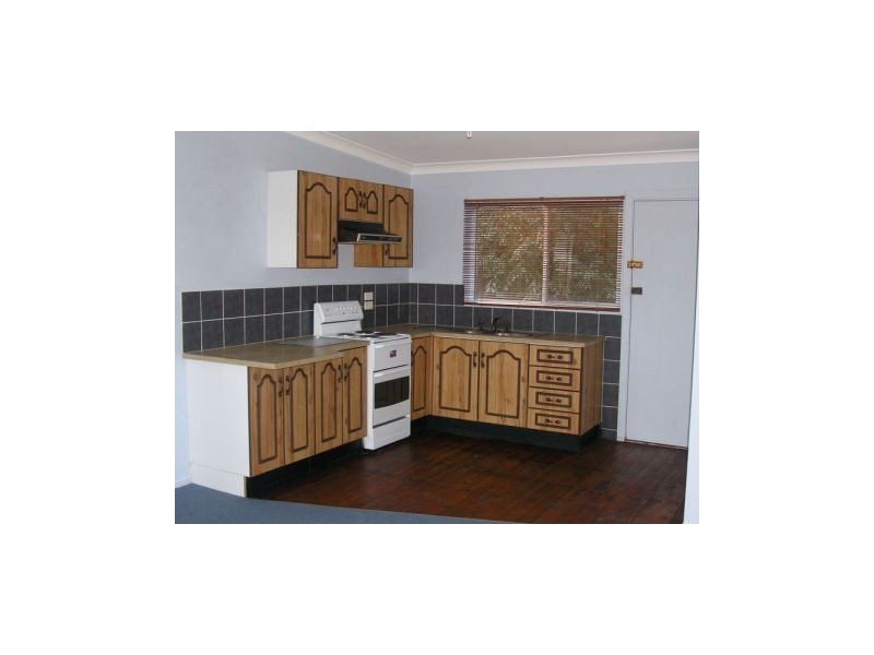 27 South Street, Greenwell Point NSW 2540