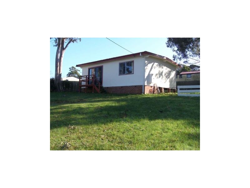 27 South Street, Greenwell Point NSW 2540