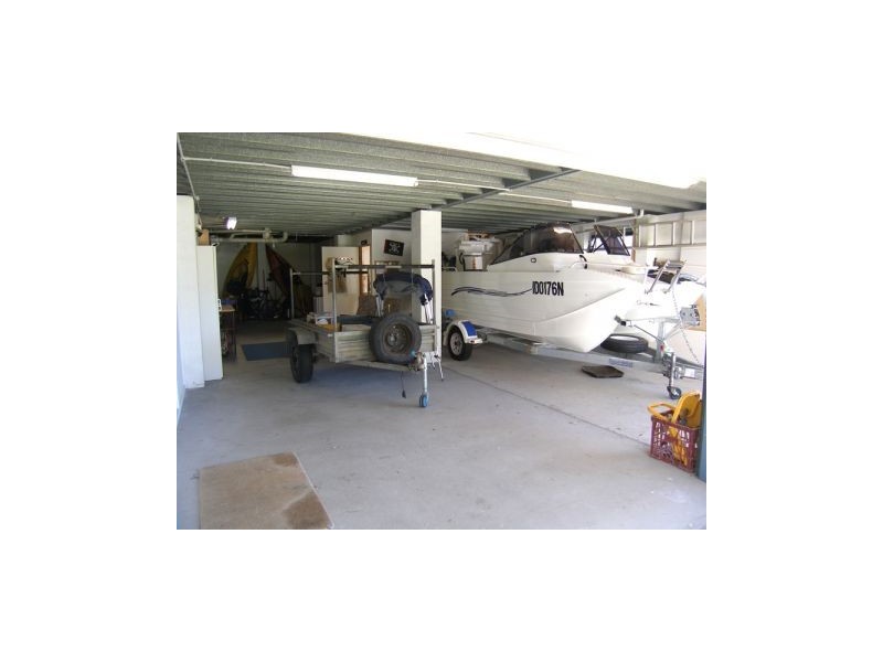 6 Comarong Street, Greenwell Point NSW 2540